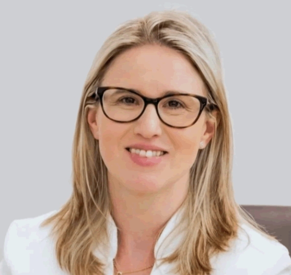 Dra. Daiane Dorr