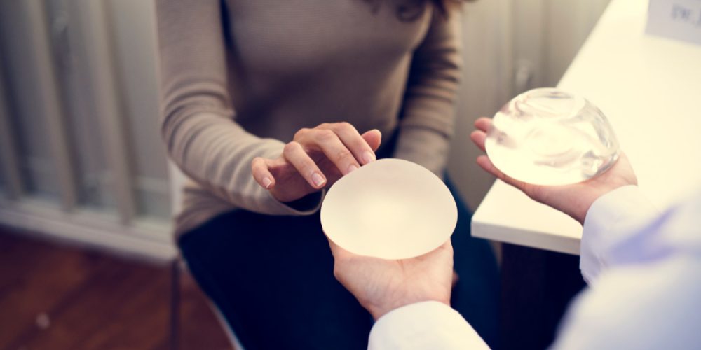 Prótese de silicone e risco de câncer – Artigo