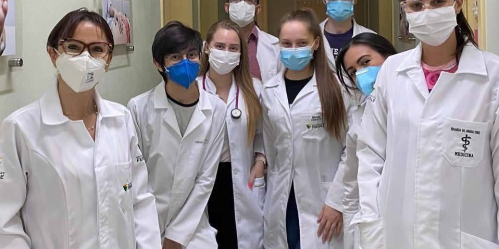 Como professora de alunos da Medicina, aprendo muito mais do que como estudante